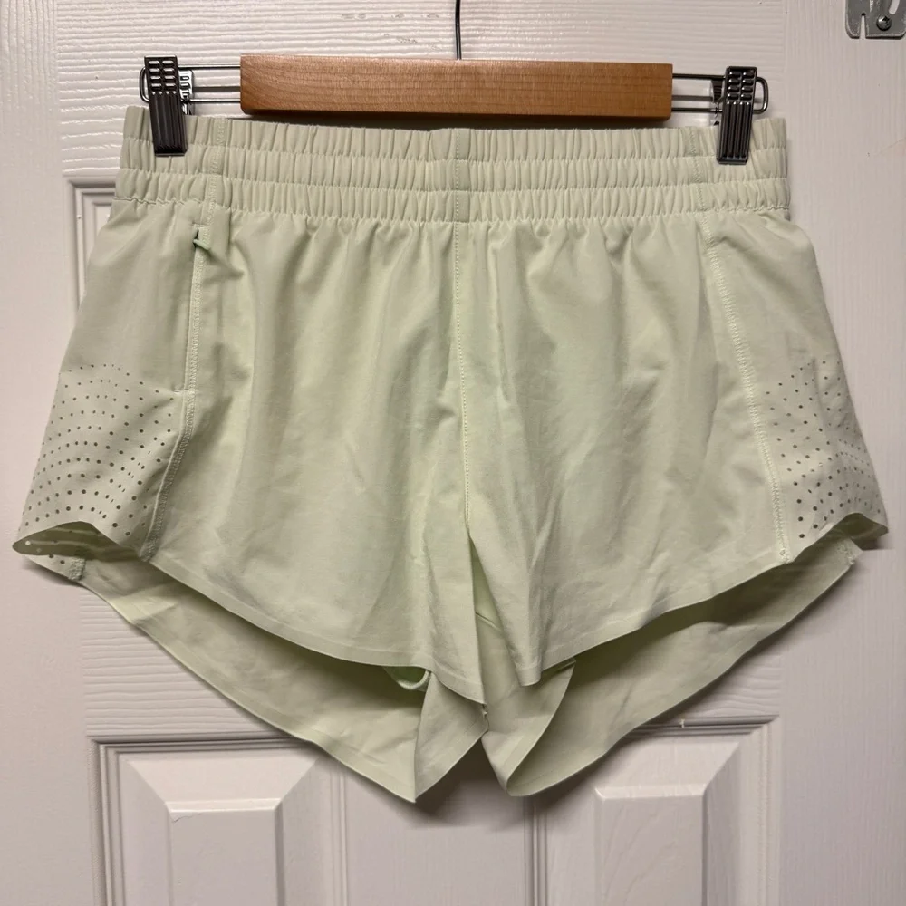 Athleta| EUC Calypso Green Hustle 3” Athletic Shorts in Size Small